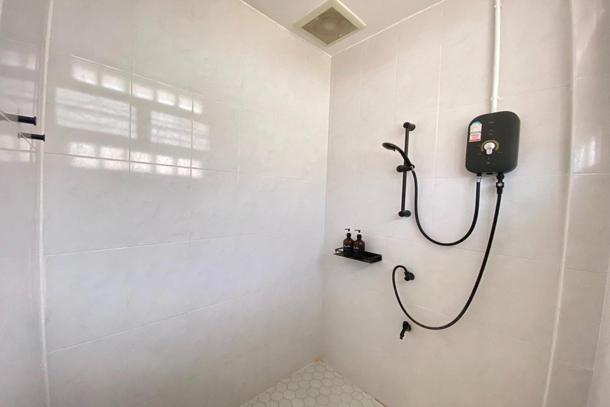 Yindee Travellers Lodge Nan Luaran gambar