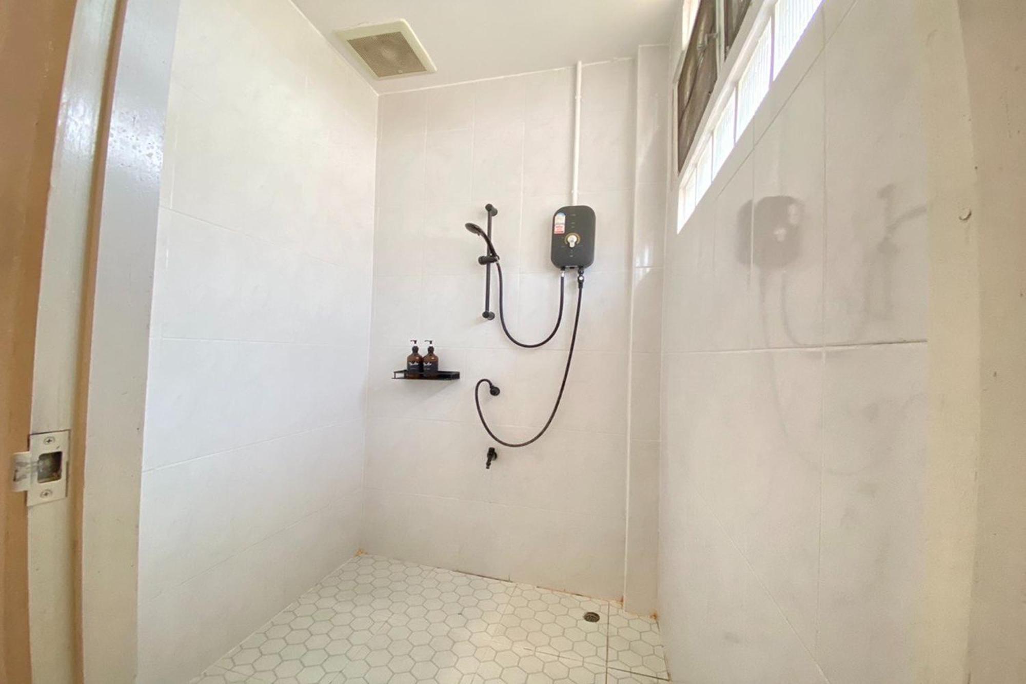 Yindee Travellers Lodge Nan Luaran gambar