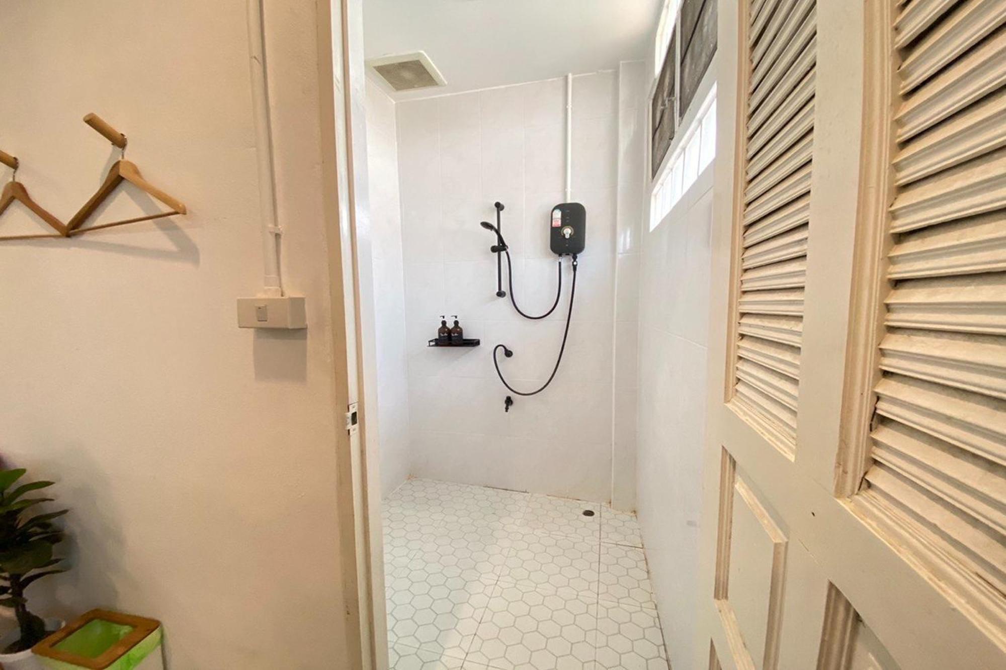 Yindee Travellers Lodge Nan Luaran gambar