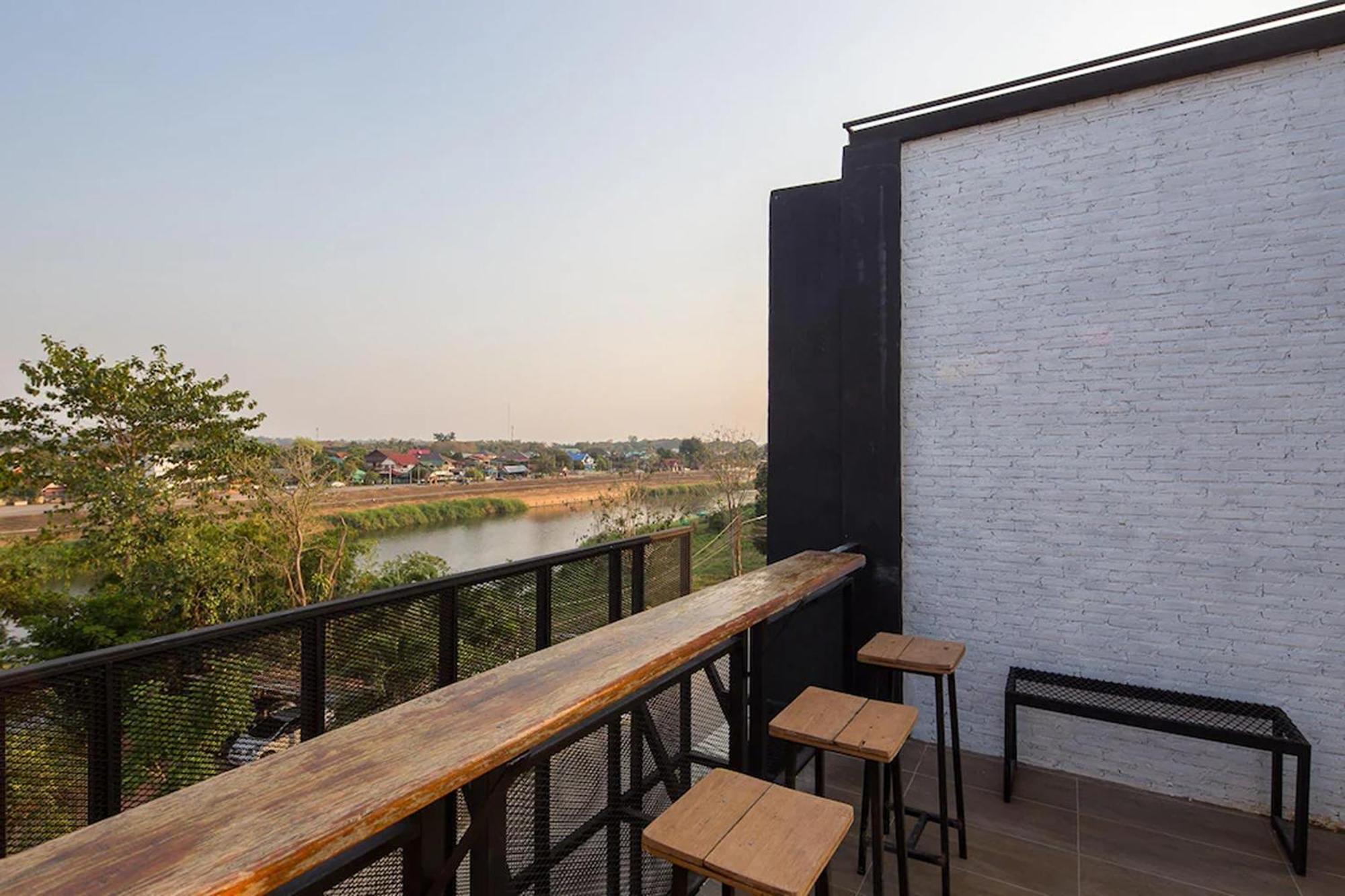 Yindee Travellers Lodge Nan Luaran gambar